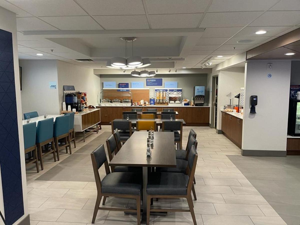 Holiday Inn Express Fort Lauderdale North - Executive Airport, An Ihg Hotel Extérieur photo